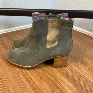 Sperry Top-Sider women's suede Chelsea Ankle Boots size 7